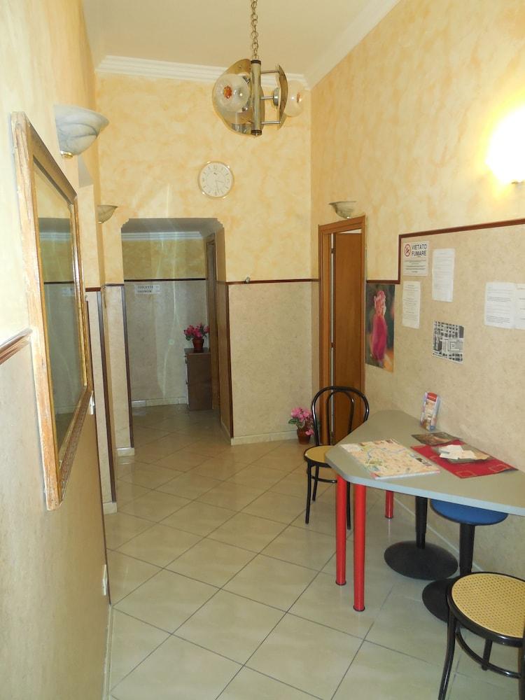 Cressy Hotell Rom Exteriör bild