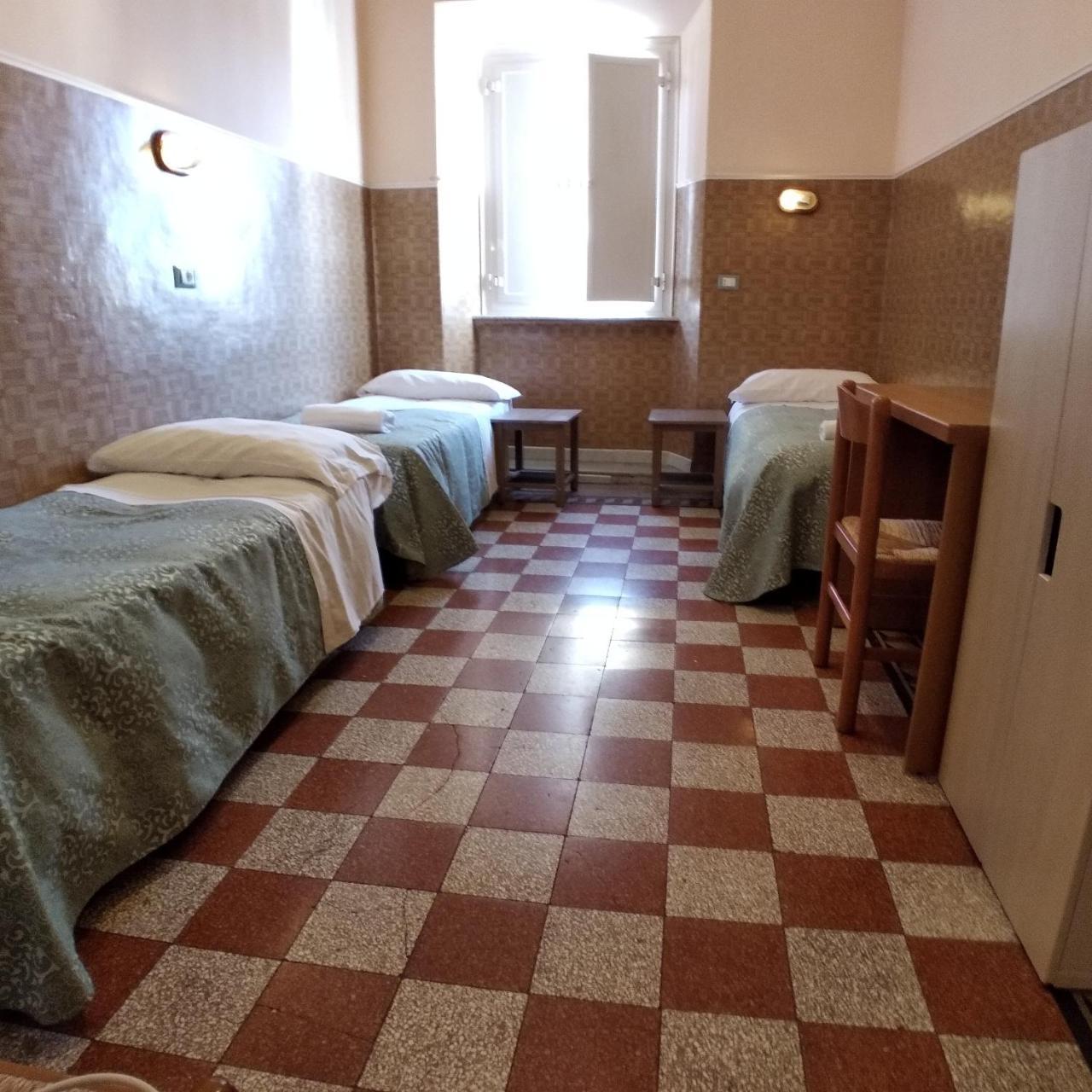 Cressy Hotell Rom Exteriör bild